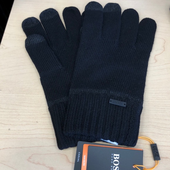 hugo boss gloves